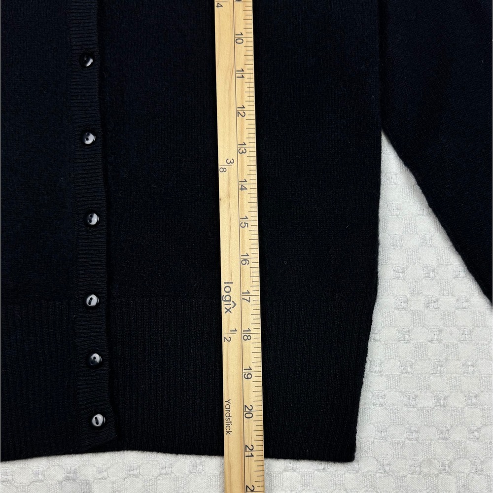 AQUA Cashmere Cardigan Sweater Women XS Black Button Front Crew Neck Soft Luxury - Picture 7 of 7